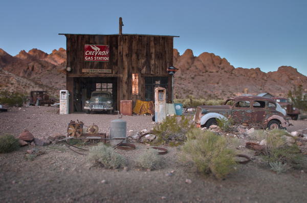Gas station in El Dorado NV, HDR photo